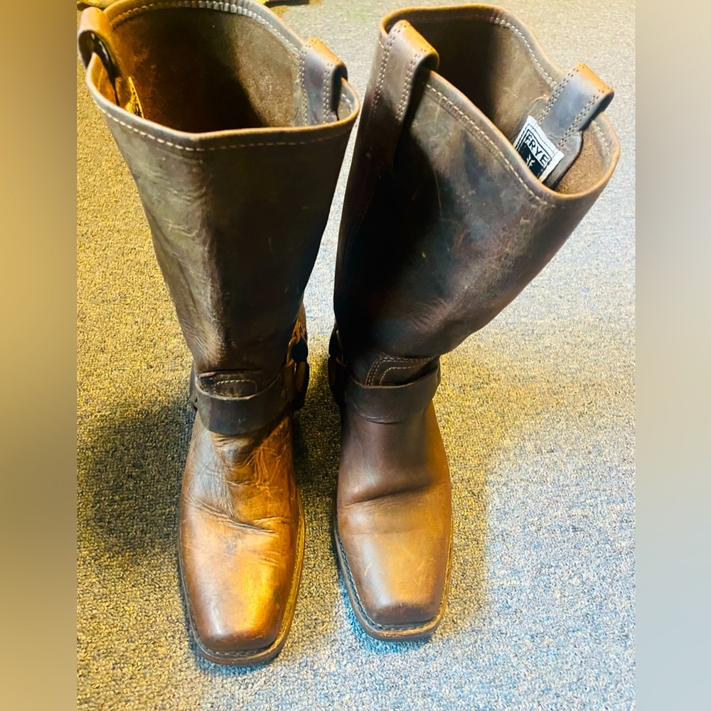 Classic Frye boots. Size 9. Only worn 2 times.